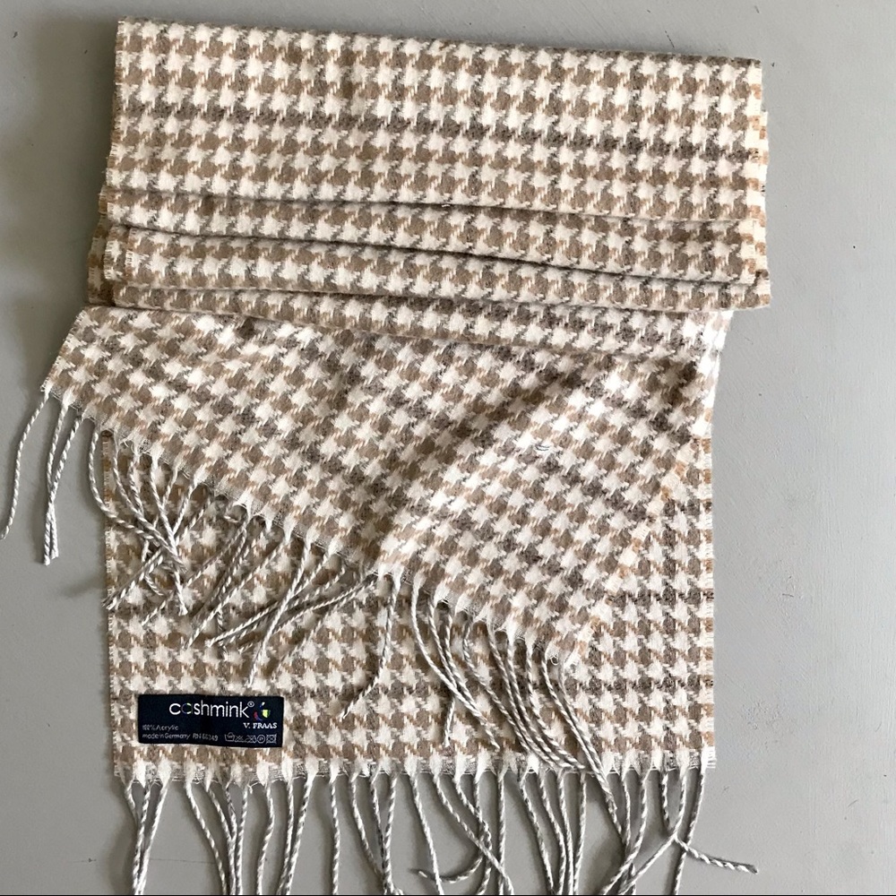 V FRASS CASHMINK Herringbone Pattern Twill Woven Fringe Trim Unisex Scarf